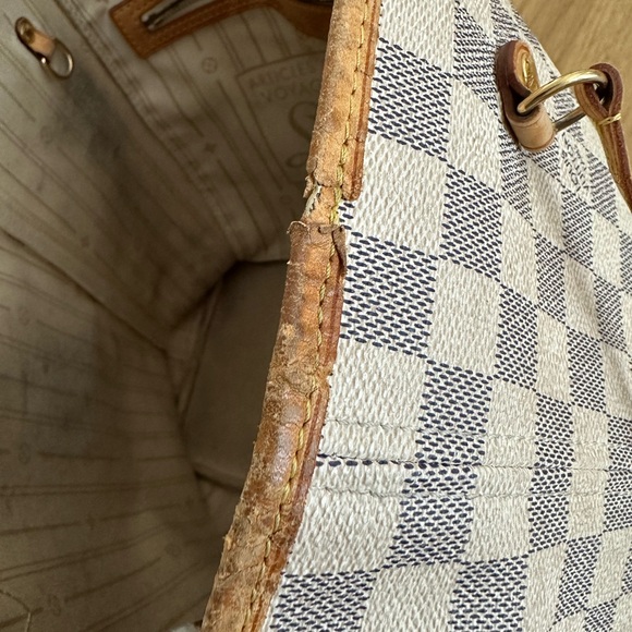 Louis Vuitton Neverfull MM tote bag in Damier Azur - Picture 7 of 15